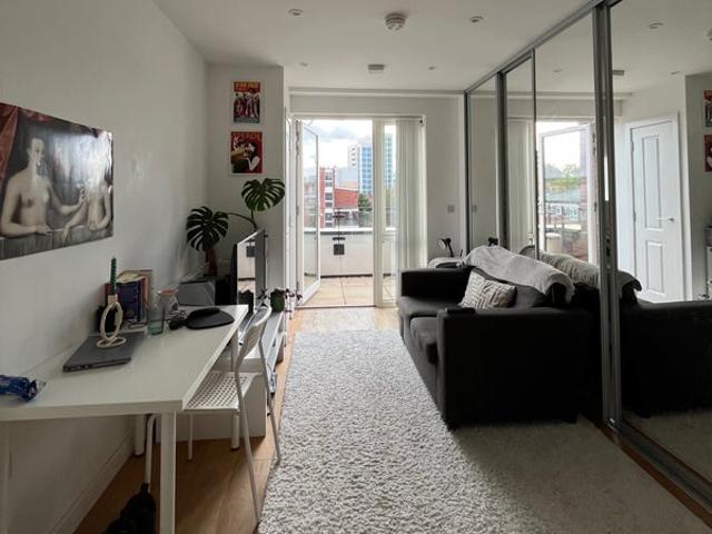 Studio for rent in Locksley Estate, Greater London