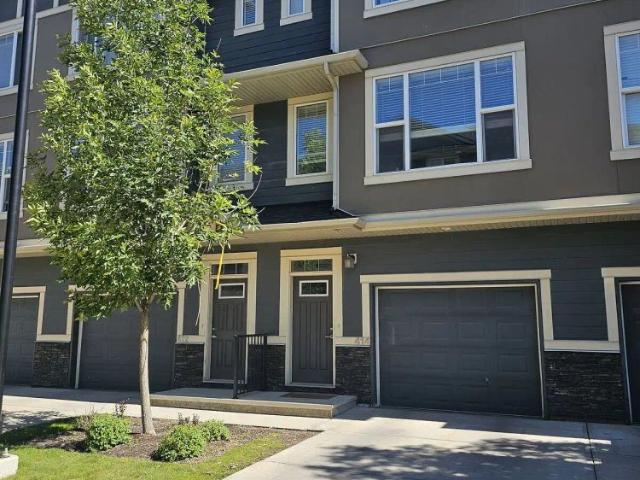 Townhouse for rent in Panorama Hills, Calgary