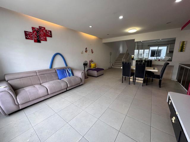 Townhouse for sale in Petaling, Subang Jaya
