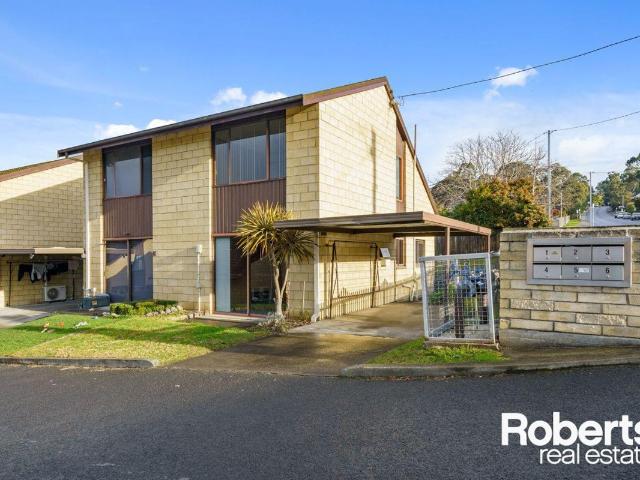 Townhouse for rent in Kingston, Tasmania