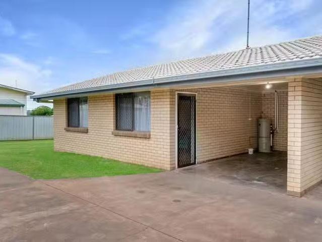 Apartment for rent in Kearneys Spring, Queensland