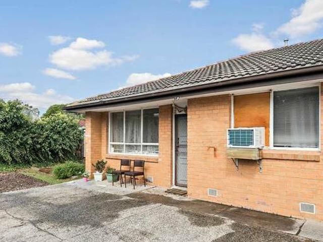 House for sale in Dandenong