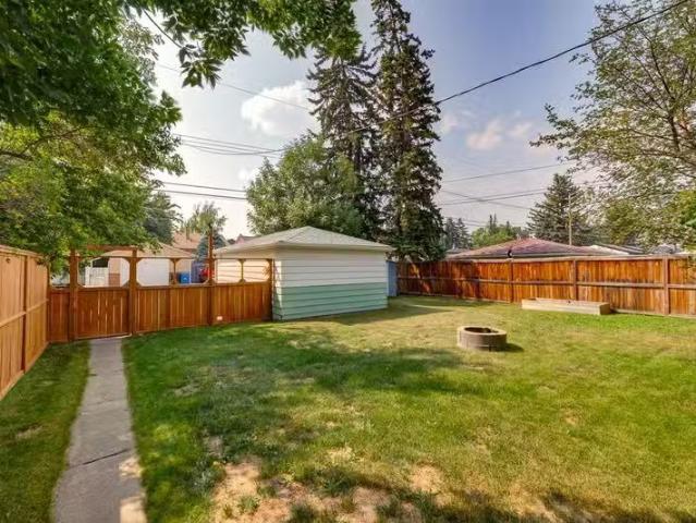 Condo for rent in Northwest, Alberta