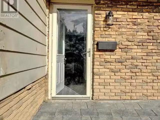 House for rent in Ancaster, Ontario