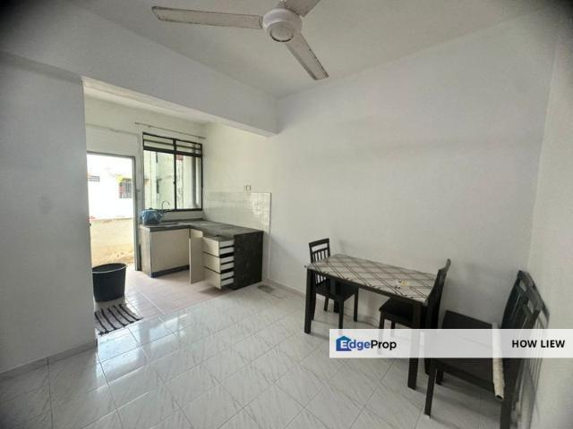 Flat for rent in Malaka