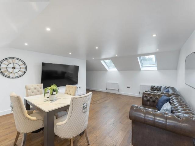 Apartment for rent in London Borough of Croydon, Purley