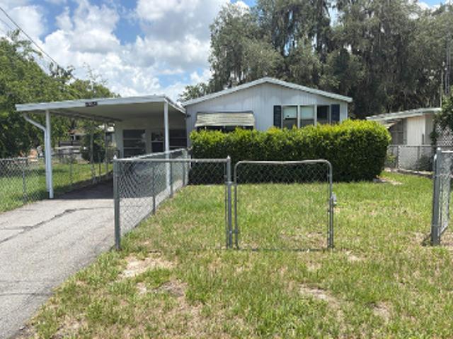 House for sale in Lake Panasoffkee, Florida