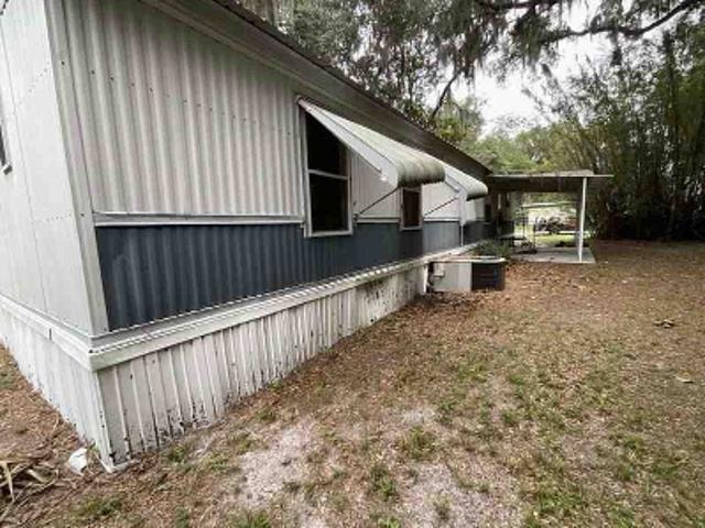 House for sale in Lake Panasoffkee, Florida