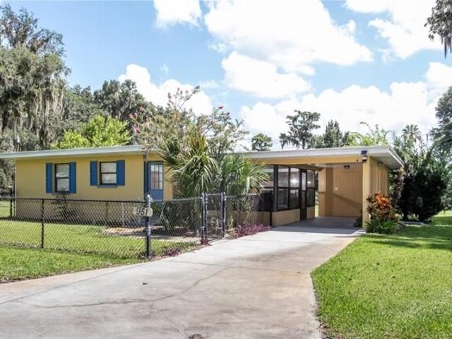 House for sale in Lake Panasoffkee, Florida