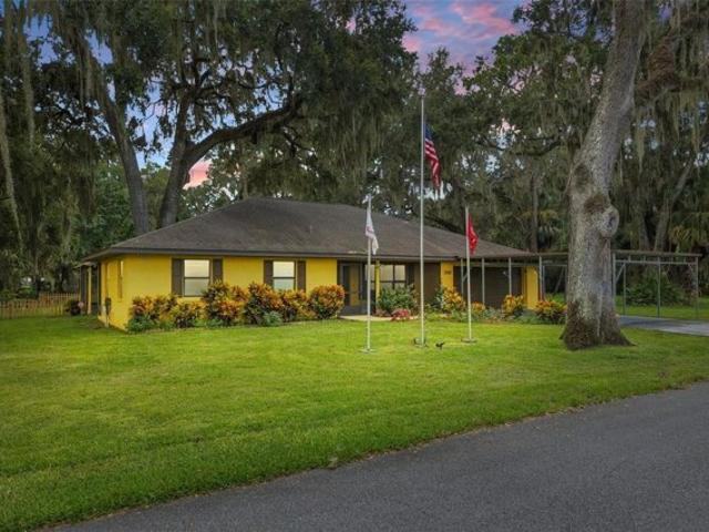 House for sale in Lake Panasoffkee House for sale in Lake Panasoffkee