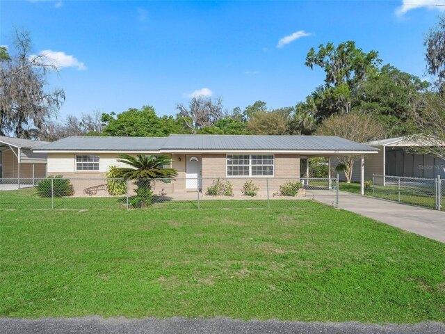 House for sale in Lake Panasoffkee