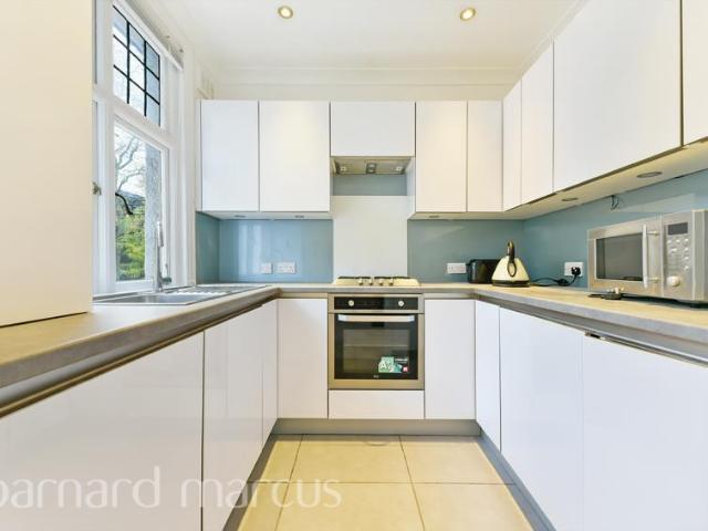 Apartment for rent in London Borough of Hammersmith and Fulham, Greater London