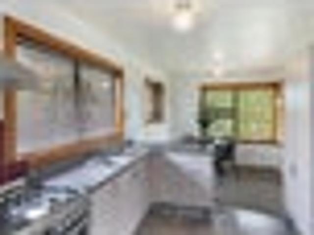 House for sale in Chaslands, Canterbury