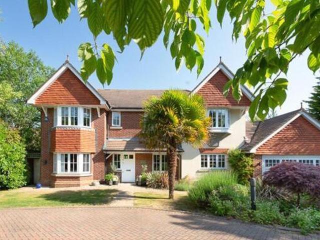 House for sale in Pachesham Park, Surrey
