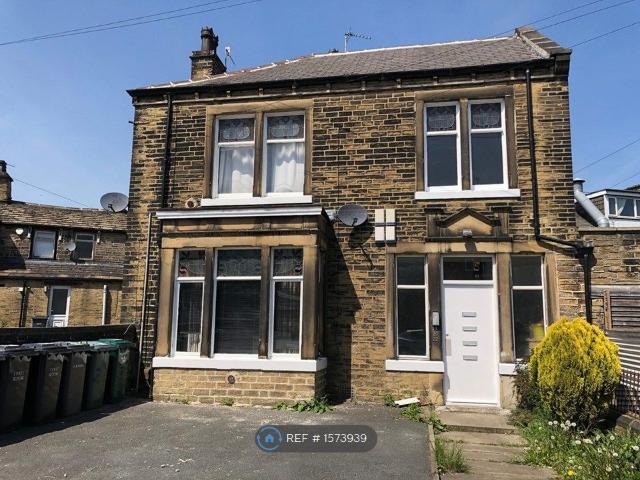 Studio for rent in West Yorkshire