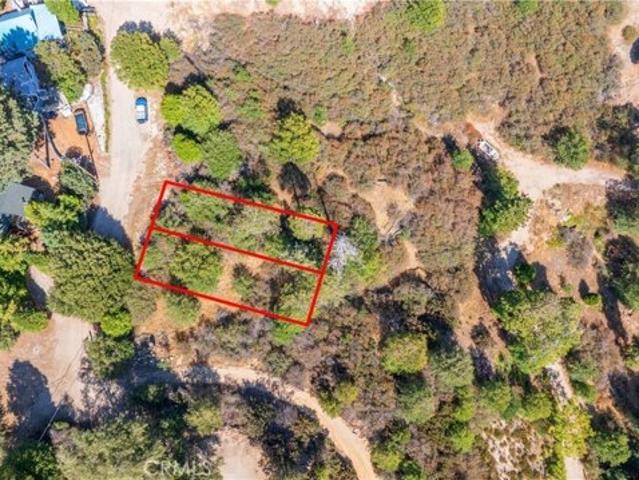 Land for sale in Cedar Glen, California