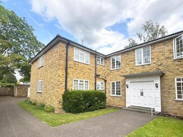 House for sale in Deepcut, Surrey