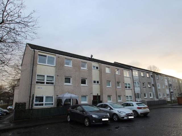 Apartment for rent in Summerston, Scotland