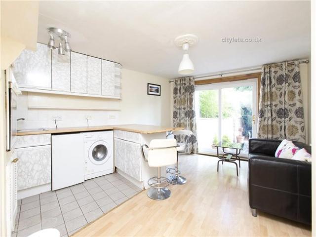 Flat for rent in Blackhall, Scotland