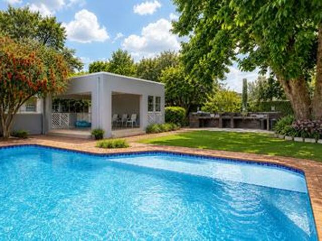 Apartment for sale in Vosloorus, Gauteng