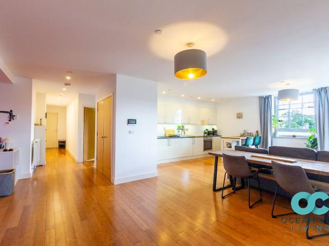 Apartment for rent in Stonehouse, Mount Wise