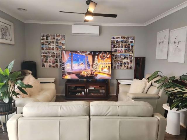 Room for rent in Camerons Creek, Victoria
