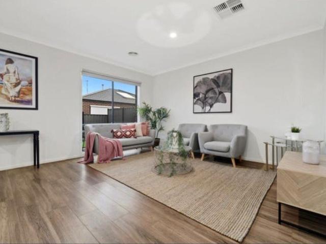 Room for rent in Camerons Creek, Victoria