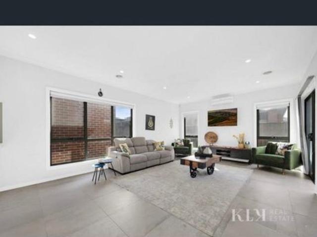 Room for rent in Camerons Creek, Victoria
