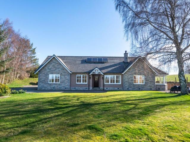 House for rent in Torphins, Scotland