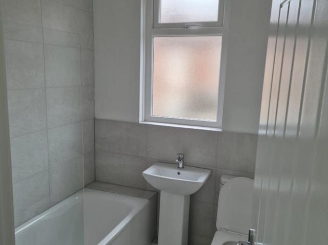 House for rent in Clubmoor, Calderstones