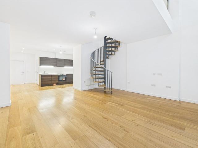 Apartment for rent in Elephant and Castle, Greater London