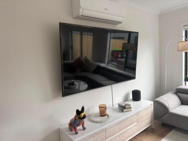 Room for rent in Camerons Creek, Victoria