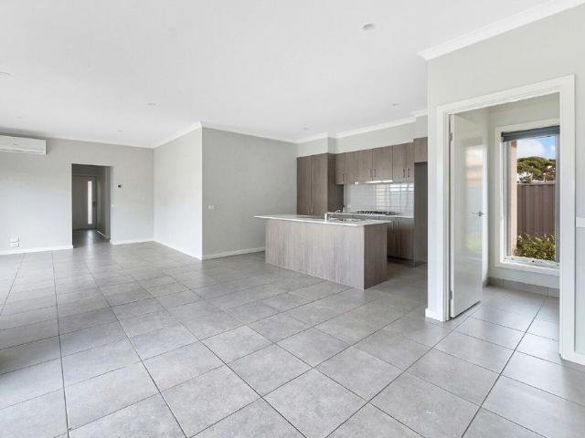 Room for rent in Camerons Creek, Victoria