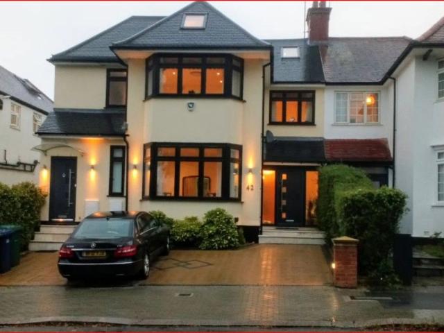 Apartment for rent in London Borough of Barnet, Greater London