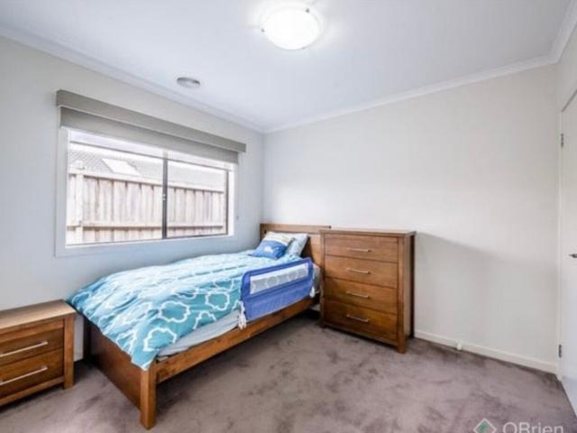 Room for rent in Camerons Creek, Victoria