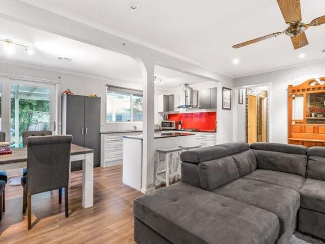 Room for rent in Cranbourne West, Melbourne