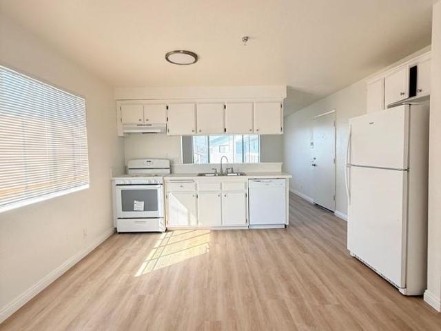 Apartment for rent in Hawthorne, California
