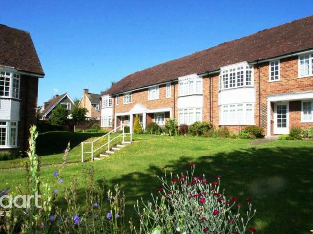 Apartment for rent in Fleet, Hart