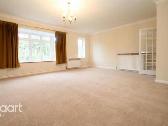 Apartment for rent in Fleet, Hart