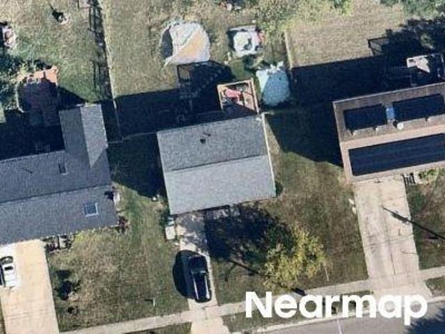 House for sale in Roselawn, Ohio