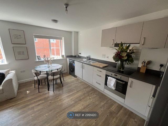 Apartment for rent in Budlake, Devon