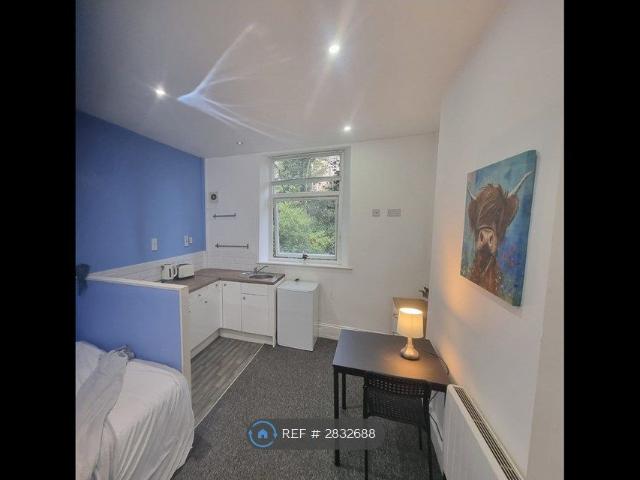 Room for rent in Feckenham, City Of Bristol