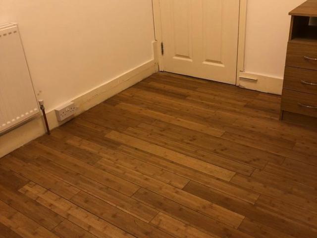 Room for rent in Gants Hill, Greater London