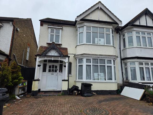 House for rent in Gants Hill, Greater London