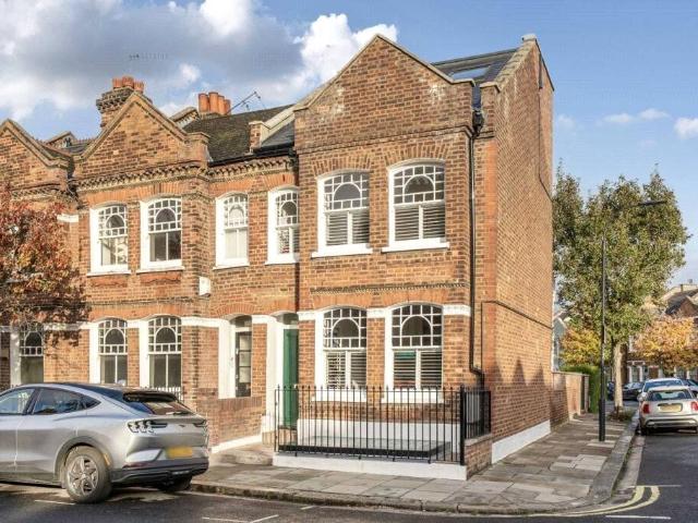 House for rent in Fulham, Sands End