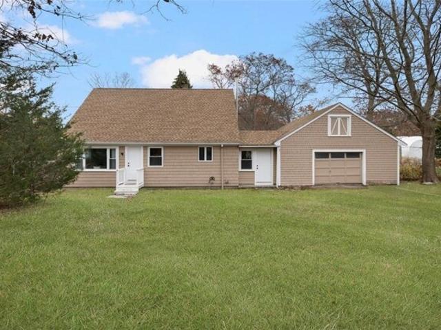 House for sale in Tiverton, Rhode Island