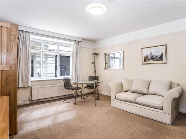 Apartment for rent in Blackfriars, Lyons