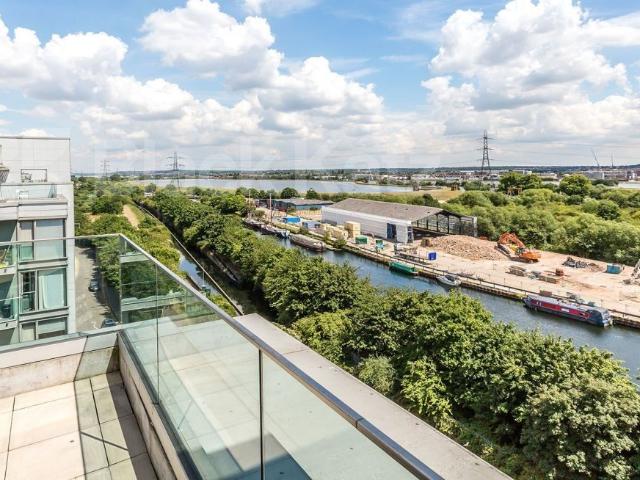Apartment for rent in Hale Village, Tottenham Hale