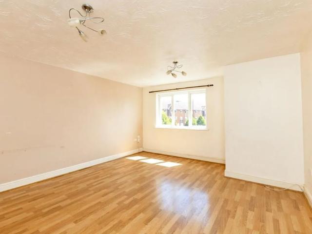 Apartment for rent in Kings Hill, Colliers End