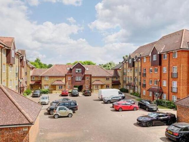House for sale in Kings Hill, East Hertfordshire